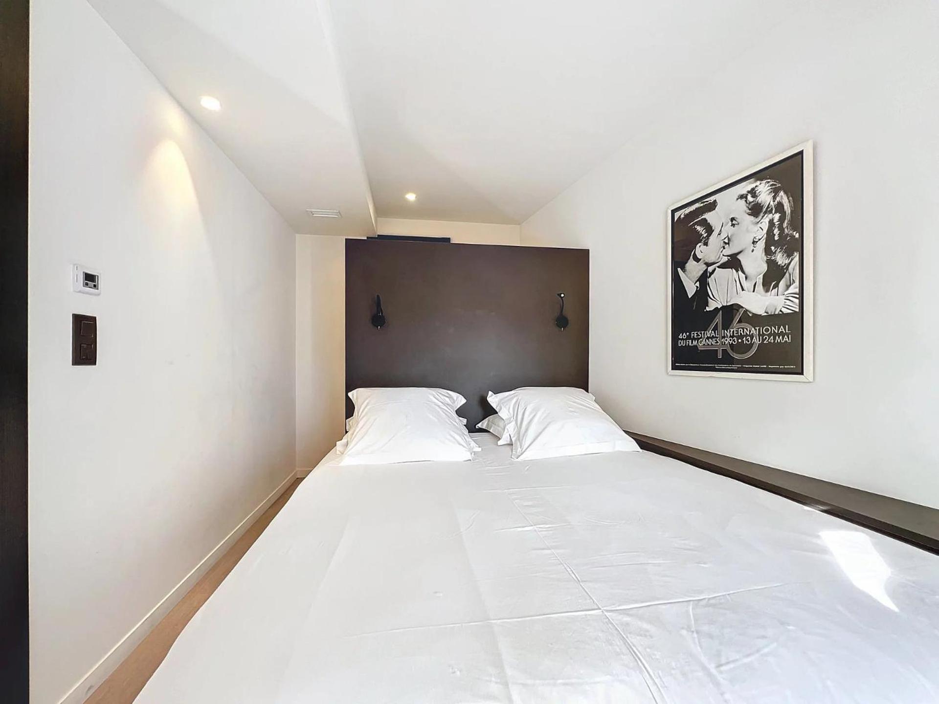 3P Between Croisette Beaches And Antibes Street Cannes Bagian luar foto